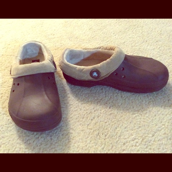 corduroy lined crocs